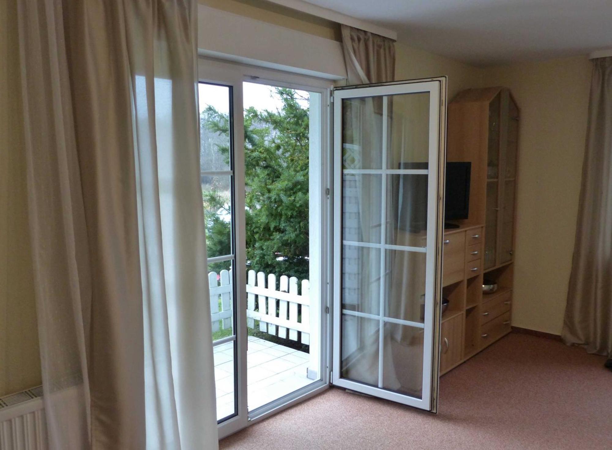 Ferienhaus Am Schmachter See Binz Extérieur photo